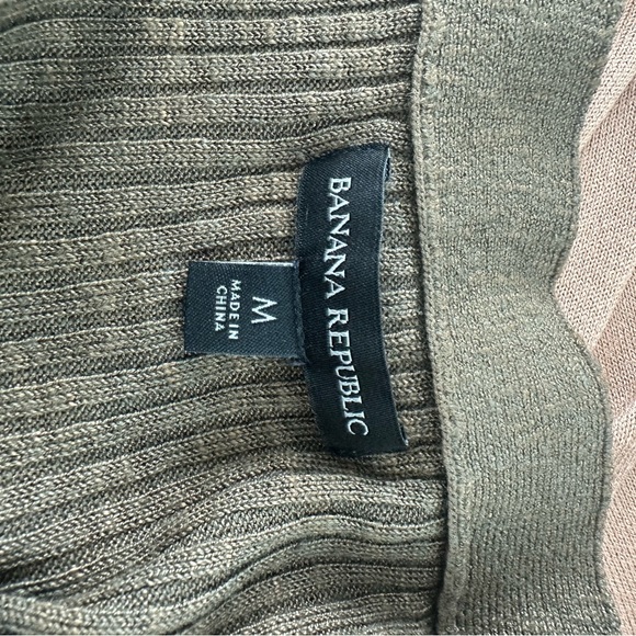 Banana Republic "sweater" like camisole - Picture 2 of 4